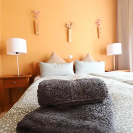 Denkmalsuites 奎德林堡
